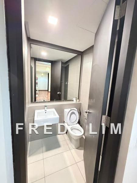 Service Residence for Sale at The Tamarind - Fred Lim - Bathroom - PropertyGuru.com.my