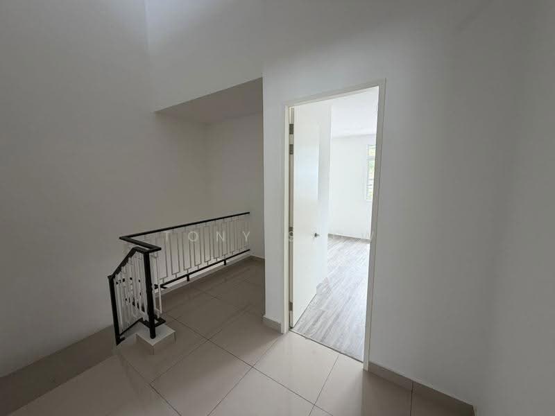 2-storey Terraced House for Sale in Anggun (Rawang) - Tony Siow - Interior - PropertyGuru.com.my