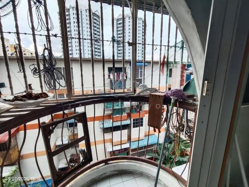 Rumah Flat untuk Dijual di Desa Permai Indah Flat - Jacky Yeoh - Balcony - PropertyGuru.com.my