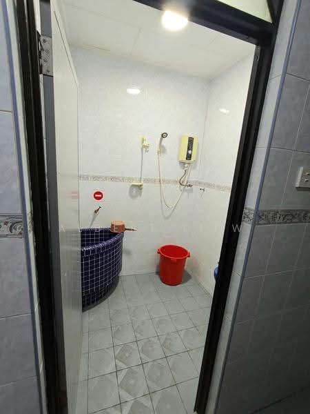 Rumah Teres 1-Tingkat untuk Dijual di Grisek (Johor) - Albert Liew - Bathroom - PropertyGuru.com.my