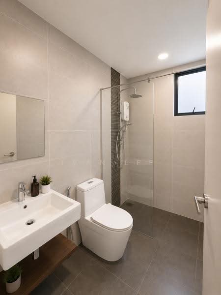 Service Residence for Sale at Far East - Ivan Lee - Bathroom - PropertyGuru.com.my