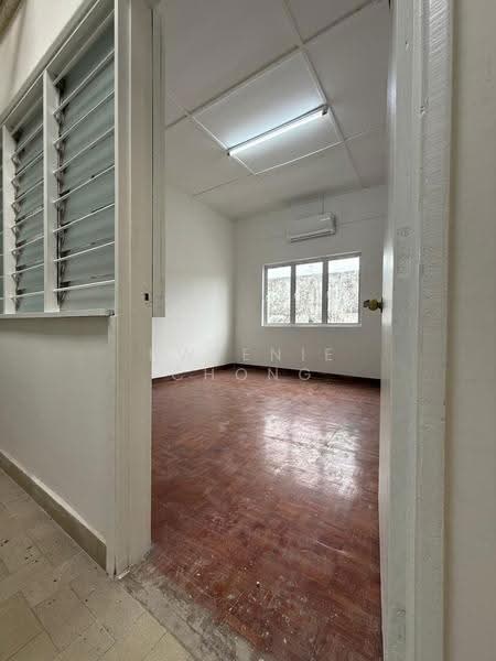 Shop for Sale in Taman Supreme (Cheras) - Kweenie Chong - Interior - PropertyGuru.com.my