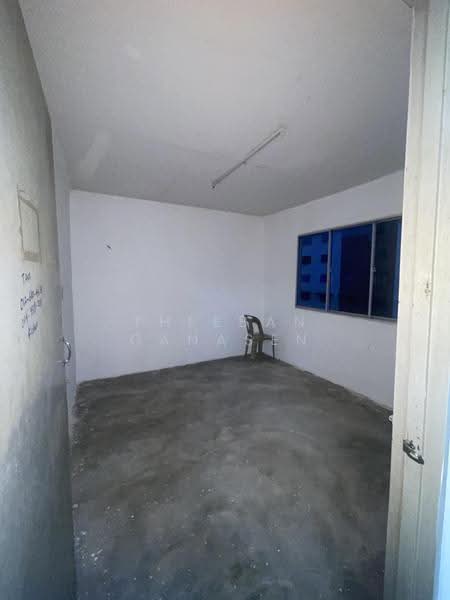 Apartment for Sale at Kenanga Apartment - Theeban Ganasen - Room 3 - PropertyGuru.com.my