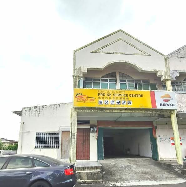 Kedai untuk Dijual di Taman Putri Kulai (Kulai) - Sandry Ong - Exterior - PropertyGuru.com.my
