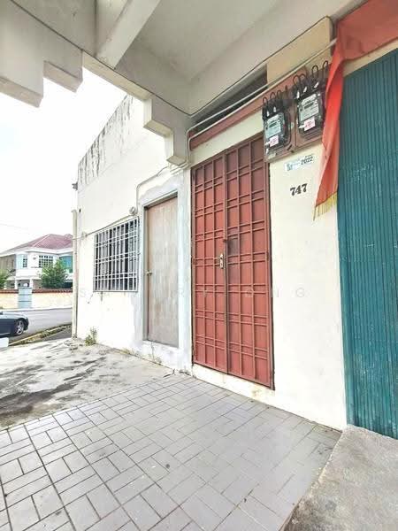 Kedai untuk Dijual di Taman Putri Kulai (Kulai) - Sandry Ong - Exterior - PropertyGuru.com.my