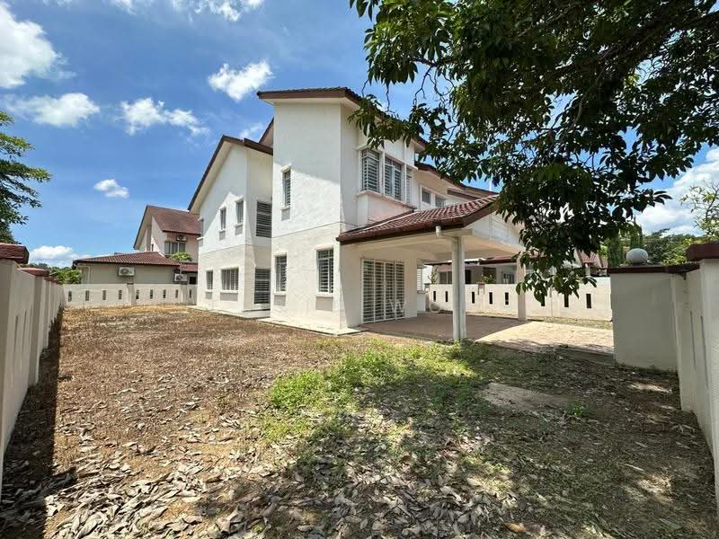 Rumah Berkembar untuk Dijual di Kota Emerald (Rawang) - Jessie Wong - Exterior - PropertyGuru.com.my