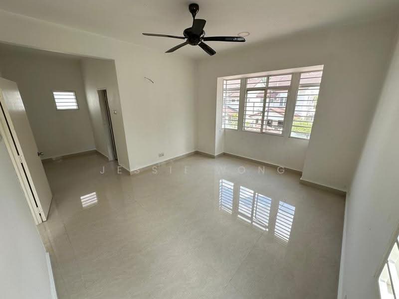 Rumah Berkembar untuk Dijual di Kota Emerald (Rawang) - Jessie Wong - Interior - PropertyGuru.com.my