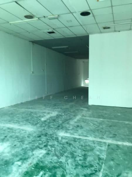 Shop for Rent in Taman Bukit Serdang (Seri Kembangan) - Jeff Cheah - Interior - PropertyGuru.com.my