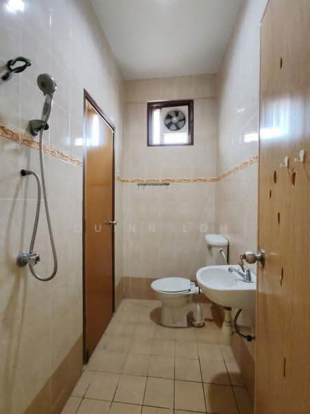 2-storey Terraced House for Sale in Bandar Tasek Mutiara (Simpang Ampat) - Quinn Loh - Bathroom - PropertyGuru.com.my