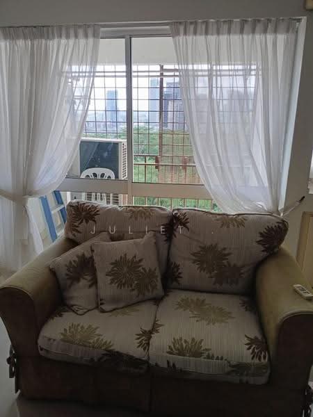 Condominium for Sale at Faber Ria - Juliet . - Living Room - PropertyGuru.com.my