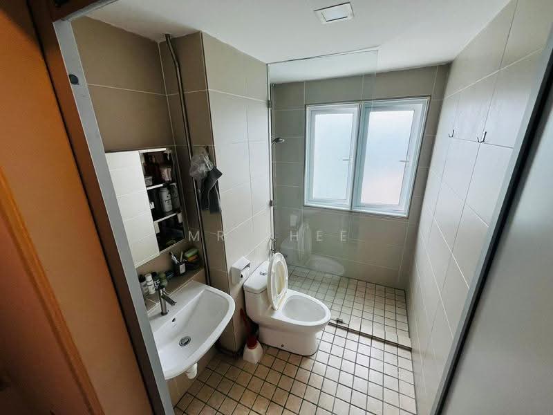 Kondominium untuk Dijual di The Haven - Mr Chee - Bathroom - PropertyGuru.com.my
