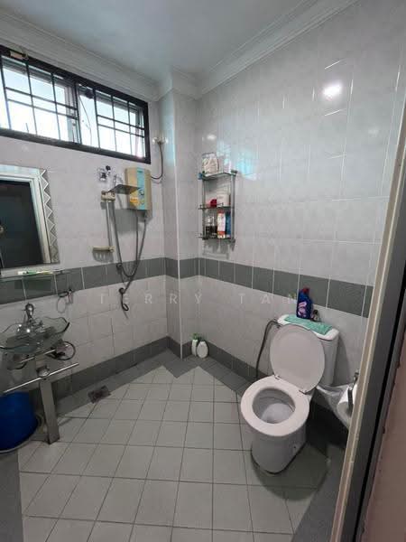 Rumah Teres 2-Tingkat untuk Dijual di Taman Seri Orkid (Skudai) - Terry Tan - Bathroom - PropertyGuru.com.my