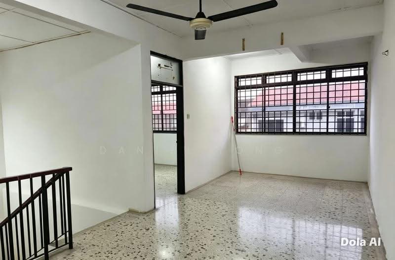 Rumah Teres 2-Tingkat untuk Dijual di Taman Kobena (Tampoi) - Daniel Yong - Interior - PropertyGuru.com.my