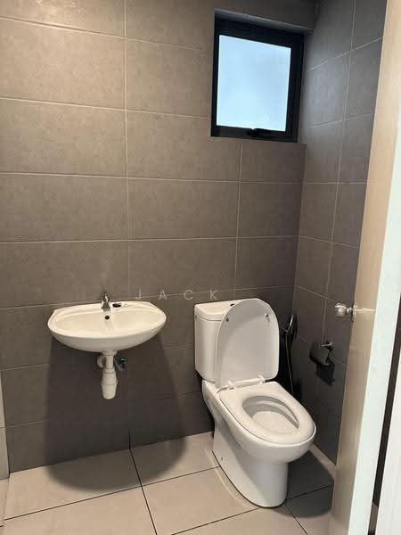Condominium for Rent at Casa Green @ Bukit Jalil - Jack . - Private Bathroom - PropertyGuru.com.my