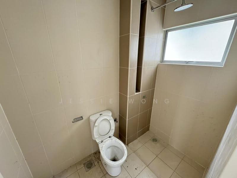 Rumah Berkembar untuk Dijual di Kota Emerald (Rawang) - Jessie Wong - Bathroom - PropertyGuru.com.my