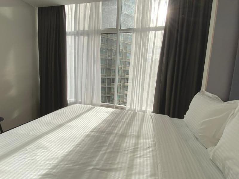 Kediaman Servis untuk Dijual di Sky Suites @ KLCC - JK Leong - Bedroom - PropertyGuru.com.my