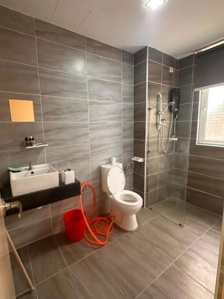 Service Residence for Sale at KSL Residence @ Daya - Terry Tan - Bathroom - PropertyGuru.com.my