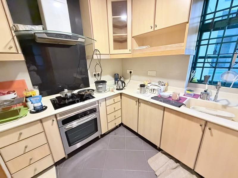 Kondominium untuk Dijual di The Straits View Condominium - Aloysius Son - Kitchen - PropertyGuru.com.my
