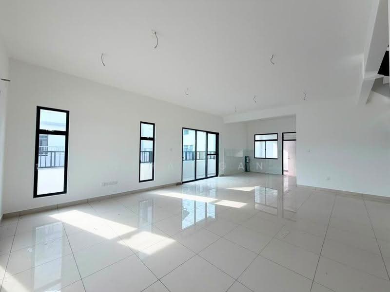 Rumah Teres 2-Tingkat untuk Dijual di Mutiara Rini (Skudai) - Ethan Gan - Living Room - PropertyGuru.com.my