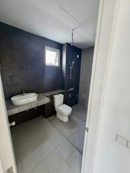2-storey Terraced House for Sale in Anggun (Rawang) - Tony Siow - Bathroom - PropertyGuru.com.my