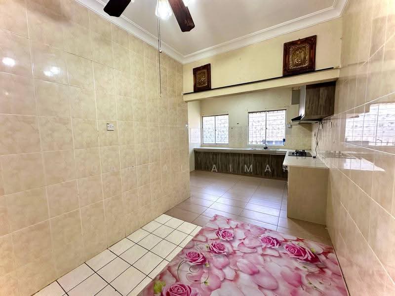 Rumah Teres 2-Tingkat untuk Dijual di Taman Perindustrian Sime Uep (Subang Jaya) - Danial Aiman - Kitchen - PropertyGuru.com.my