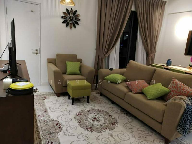 Kediaman Servis untuk Dijual di Radia Residences - muharni sawarin - Living Room - PropertyGuru.com.my