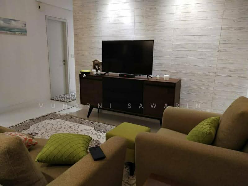 Kediaman Servis untuk Dijual di Radia Residences - muharni sawarin - Living Room - PropertyGuru.com.my