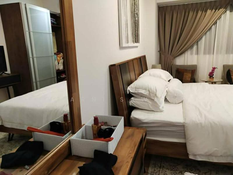Kediaman Servis untuk Dijual di Radia Residences - muharni sawarin - Bedroom - PropertyGuru.com.my