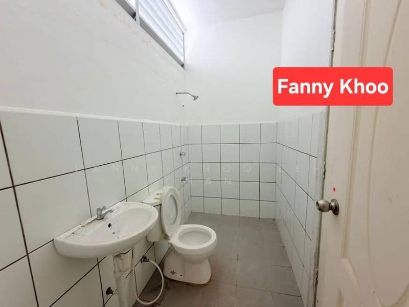 2-storey Terraced House for Sale in Kota Kinabalu (Sabah) - Fanny Khoo Leh Chan - Bathroom - PropertyGuru.com.my
