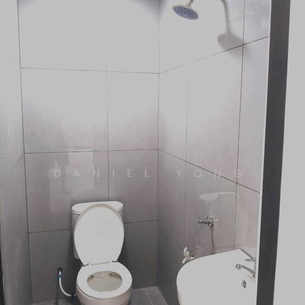 Rumah Teres 2-Tingkat untuk Dijual di Taman Desa Tebrau (Tebrau) - Daniel Yong - Bathroom - PropertyGuru.com.my