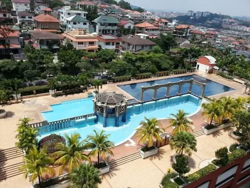 Kondominium untuk Dijual di Ketumbar Hill - Vincent Lee - Pool - PropertyGuru.com.my