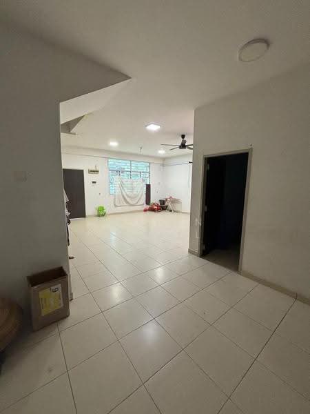 2-storey Terraced House for Sale in Kajang (Selangor) - Farhan Rafael - Living Room - PropertyGuru.com.my