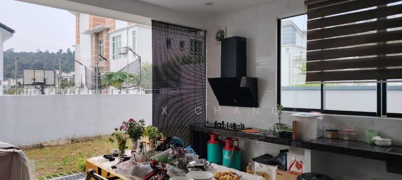 Rumah Berkembar untuk Dijual di Seksyen U10 (Shah Alam) - Alex Chang - Kitchen - PropertyGuru.com.my