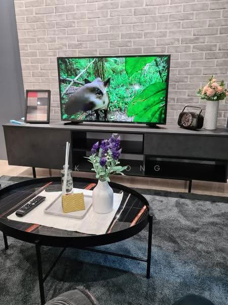 Kediaman Servis untuk Dijual di Sky Suites @ KLCC - JK Leong - Living Room - PropertyGuru.com.my