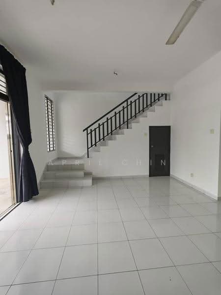 Rumah Teres 1.5-Tingkat untuk Disewa di Johor Bahru (Johor) - April Chin - Living Room - PropertyGuru.com.my