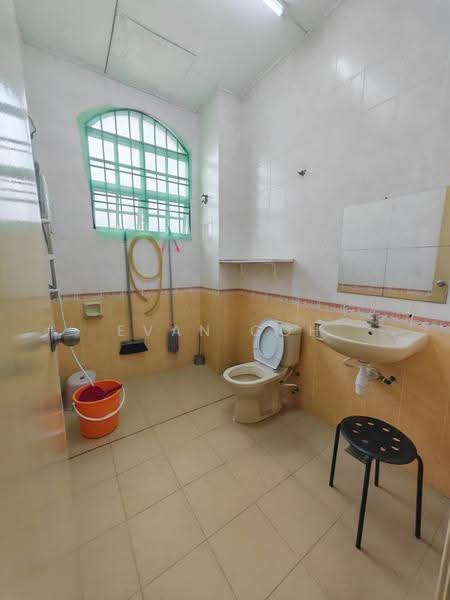 Rumah Teres 2-Tingkat untuk Disewa di Bandar Puteri Puchong (Puchong) - Evan Goh - Bathroom - PropertyGuru.com.my