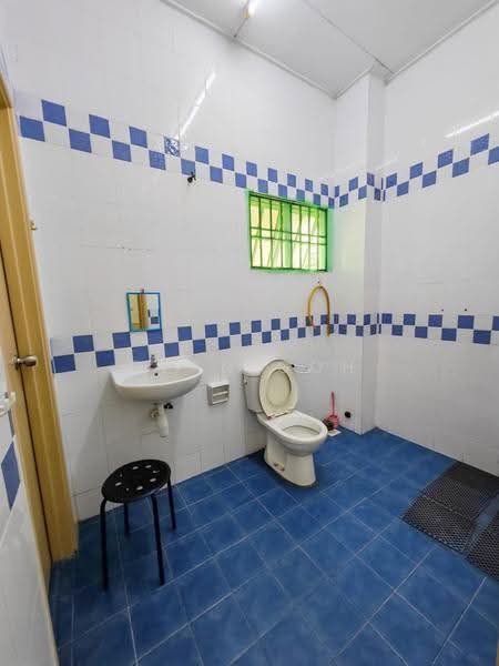Rumah Teres 2-Tingkat untuk Disewa di Bandar Puteri Puchong (Puchong) - Evan Goh - Bathroom - PropertyGuru.com.my