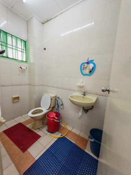 Rumah Teres 2-Tingkat untuk Disewa di Bandar Puteri Puchong (Puchong) - Evan Goh - Bathroom - PropertyGuru.com.my