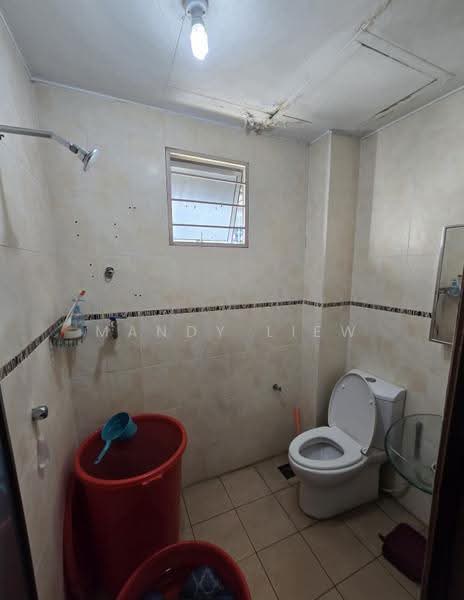 Rumah Teres 2-Tingkat untuk Dijual di Taman Bukit Maluri (Kepong) - Mandy Liew - Bathroom - PropertyGuru.com.my