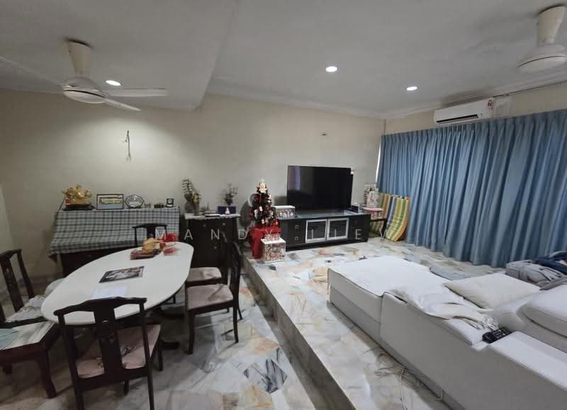 Rumah Teres 2-Tingkat untuk Dijual di Taman Bukit Maluri (Kepong) - Mandy Liew - Living Room - PropertyGuru.com.my