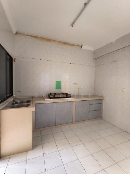2-storey Terraced House for Rent in Bandar Baru Permas Jaya (Permas Jaya) - Coco Lee - Kitchen - PropertyGuru.com.my