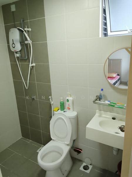 Kondominium untuk Disewa di Simfoni 2 - Kent Chong - Bathroom - PropertyGuru.com.my