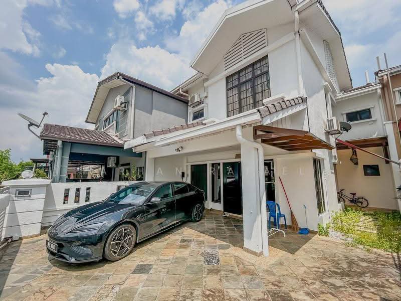 Rumah Teres 2-Tingkat untuk Dijual di Kajang (Selangor) - Farhan Rafael - Exterior - PropertyGuru.com.my