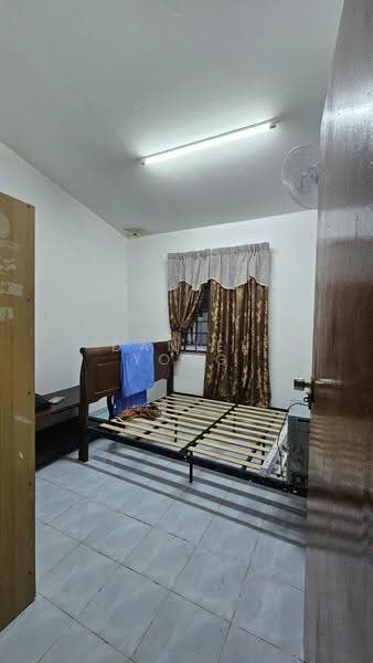 Rumah Teres 2-Tingkat untuk Dijual di Taman Mawar (Layang Layang) - Daniel Yong - Bedroom - PropertyGuru.com.my