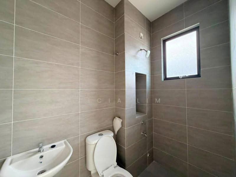 Rumah Teres 2-Tingkat untuk Dijual di Iskandar Puteri (Nusajaya) (Johor) - Alicia Lim - Bathroom - PropertyGuru.com.my