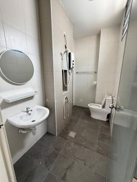 2-storey Terraced House for Sale in Ulu Tiram (Johor) - Carson . - Bathroom - PropertyGuru.com.my