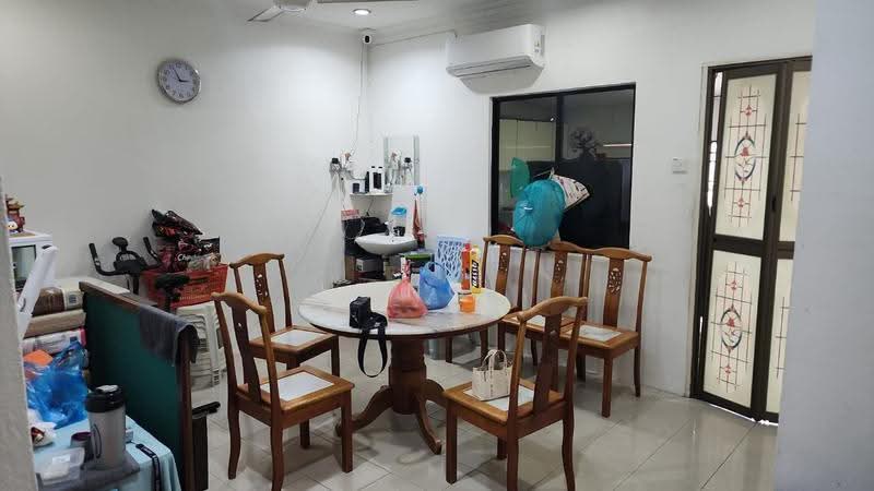 Rumah Teres untuk Dijual di Island Glades (Jelutong) - Hong . - Dining Room - PropertyGuru.com.my