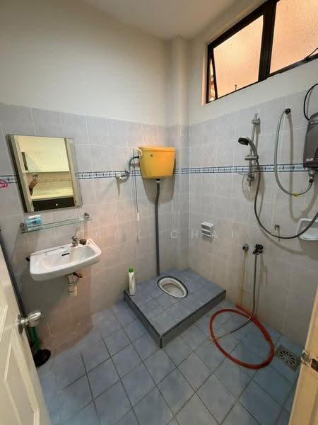 2-storey Terraced House for Rent in Taman Sri Sentosa 2 (Kulai) - Jack Chai - Bathroom - PropertyGuru.com.my