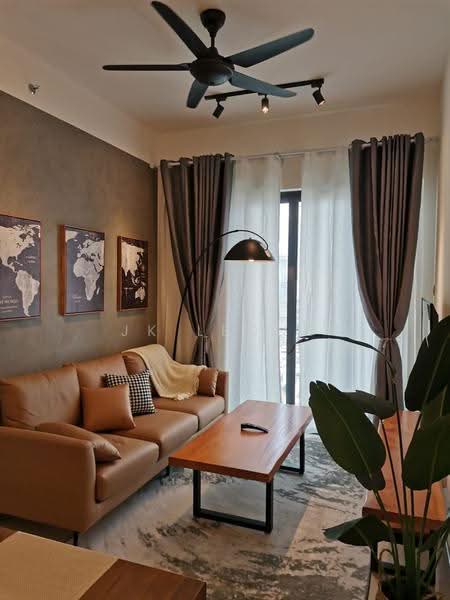Kediaman Servis untuk Dijual di Sky Suites @ KLCC - JK Leong - Living Room - PropertyGuru.com.my