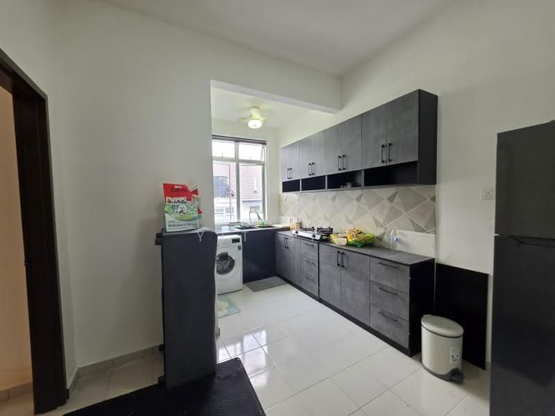 Rumah Bandar untuk Disewa di Kelapa Sawit (Kulai) - Yit Sin - Kitchen - PropertyGuru.com.my